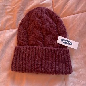 maroon winter hat